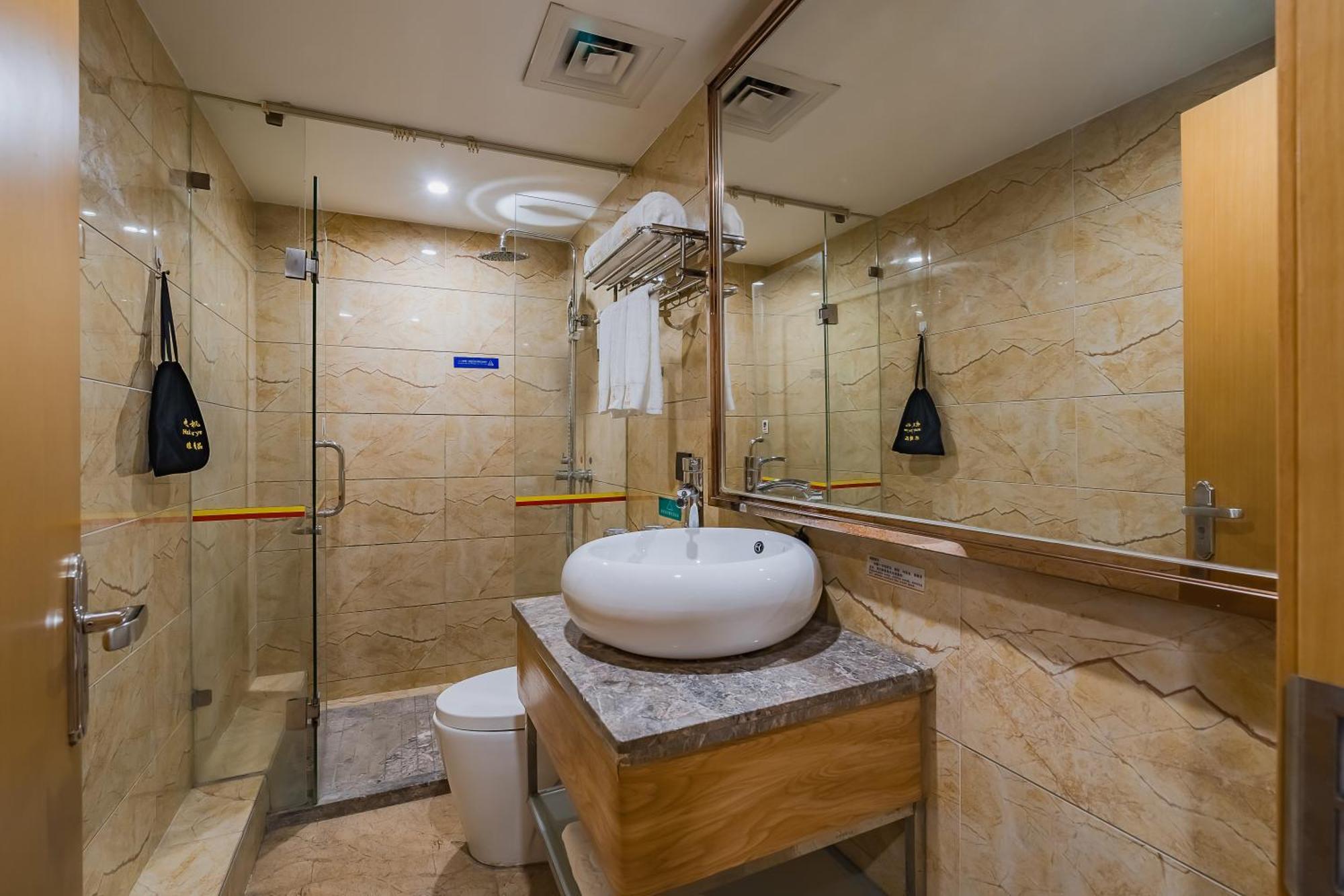Super 8 Hotel Select Guangzhou Railway Station Xicun Subway Station Buitenkant foto
