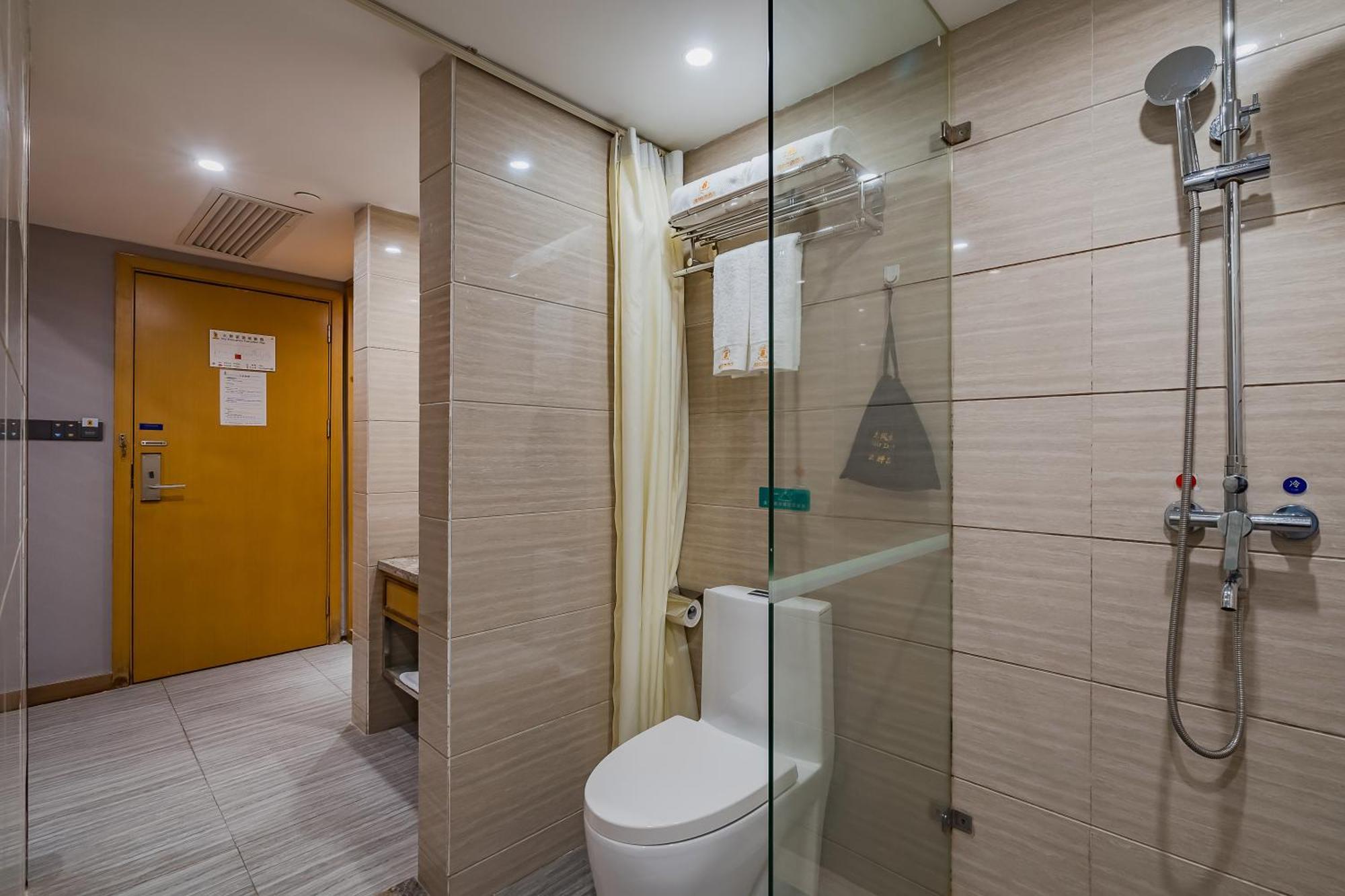 Super 8 Hotel Select Guangzhou Railway Station Xicun Subway Station Buitenkant foto